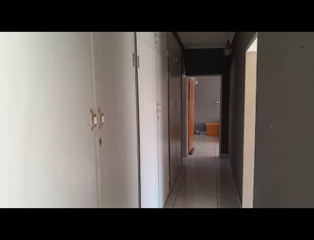 3 BEDROOM HOUSE FOR SALE IN BRACKENHURST